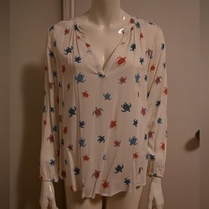 Mandee blouse with turtle print -medium